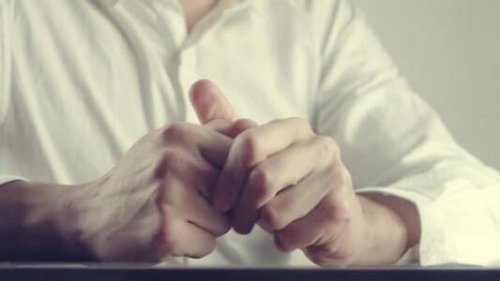 Mann mit Angststörung