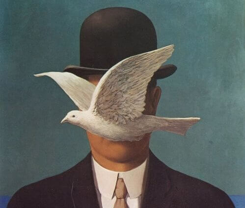 Gemälde, das einen Mann zeigt, vor dessen Gesicht eine Taube fliegt