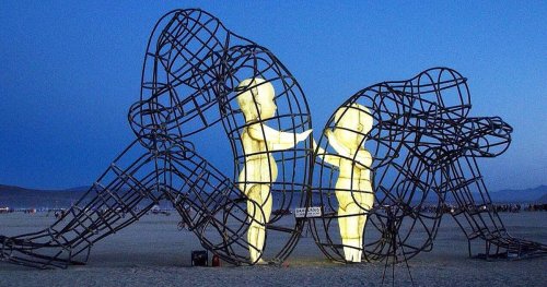 Love - Skulptur von Alexander Milov