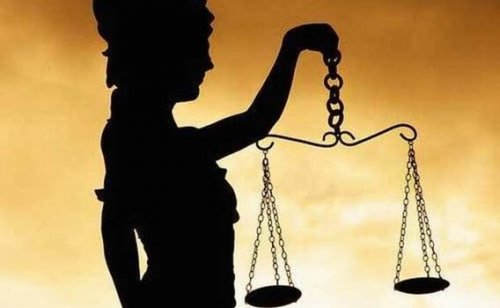 Justizia und das Dunkel der Korruption