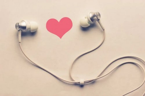 Kopfhörer und Herz