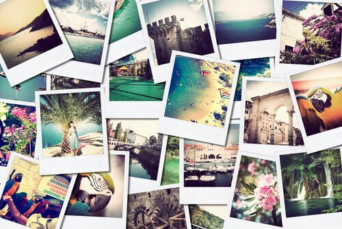 Polaroids mit Urlaubserinnerungen sind auch positive Erinnerungen.