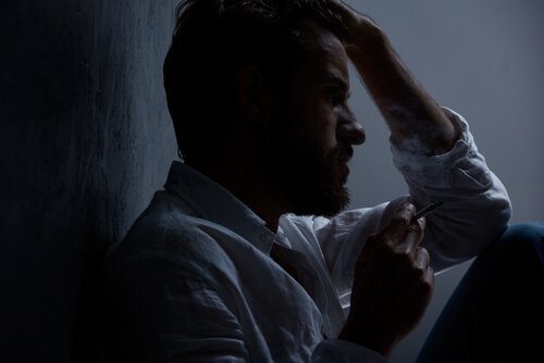Mann, der an Depressionen leidet