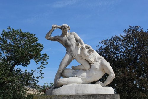 Statue von Theseus
