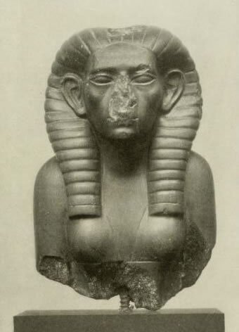 Sobekneferu - Statue