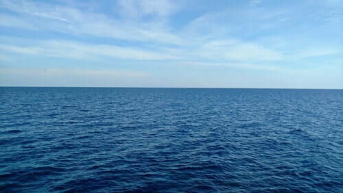 Historiker sagen, dass Magellan vor Freude weinte, als er sah, dass das Meer so ruhig aussah.