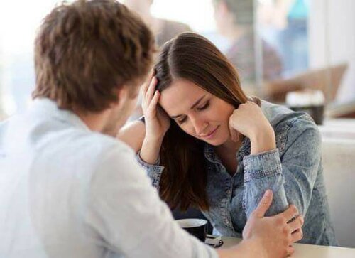 Obwohl Philophobie nicht im Handbuch zur Diagnostik und Statistik von psychischen Störungen (DSM) enthalten ist, ist sie eine relativ häufig vorkommende Erkrankung.