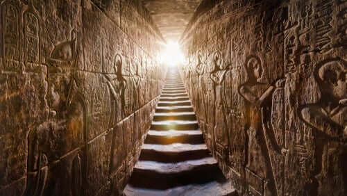 im alten Ägypten - Pyramide von innen