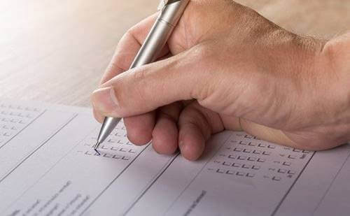 Den Interviews und der Analyse mehrerer Berichte zufolge, sind die Forscher zu dem Schluss gekommen, dass die Durchführung dieses Tests etwa eineinhalb Stunden dauert.