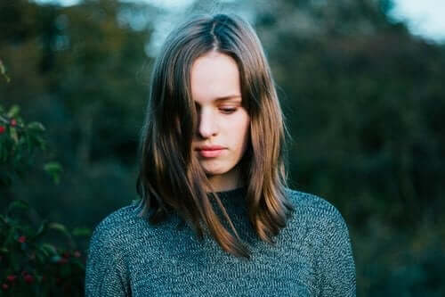 Stresssituationen - traurige Frau