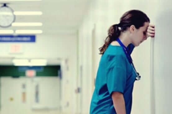 Gesundheitsfachkräfte benötigen emotionale Unterstützung