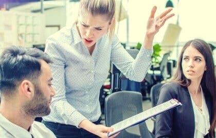 Narzissten werden gemacht, nicht geboren