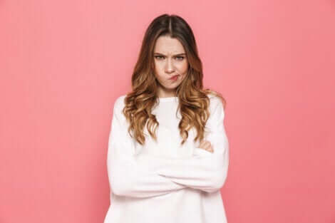 wütend werden - unzufriedene Frau