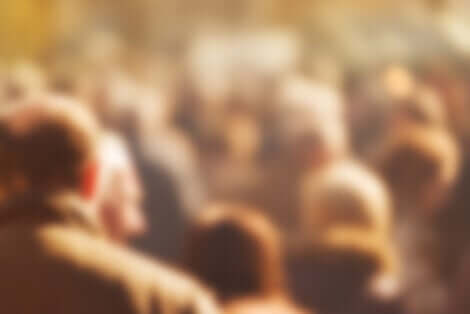 Generationentheorie - verschwommene Menschenmenge