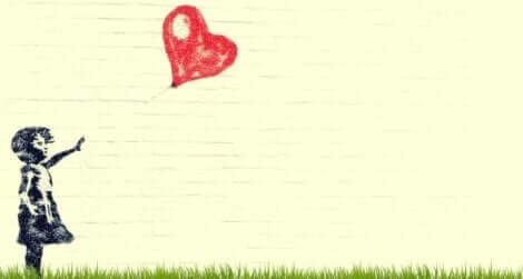 Warum Eltern ihre Kinder verlassen - Mädchen mit einem Herzballon