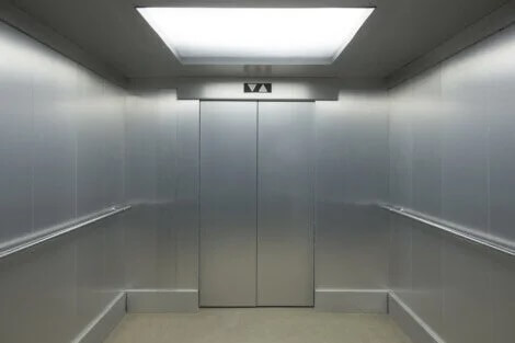 Das Innere eines Fahrstuhls. Lift-Phobie