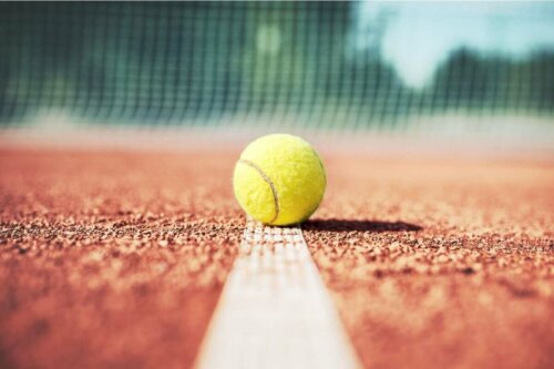 Tennis-Psychologie - Ball auf der Linie