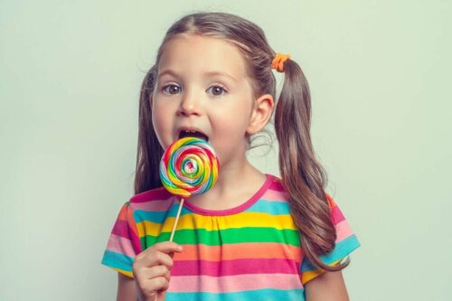 positive Verstärkung - Mädchen mit Lutscher