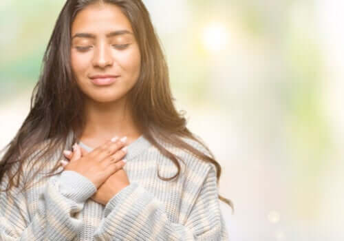 Lerne, dir selbst zu vertrauen - Frau mit Selbstvertrauen