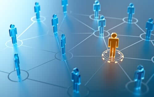 Tall-Man-Syndrom - Figuren auf einem Spielfeld