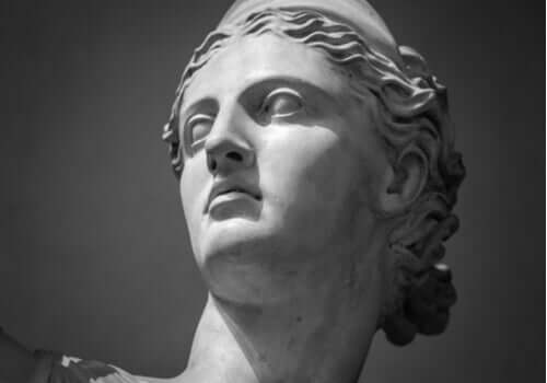 Mythos von Artemis - Büste