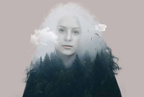 Aporie - Frau in Wolken und Wald