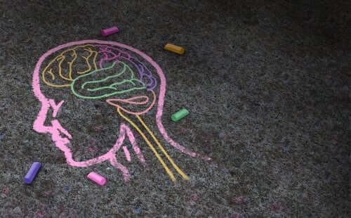 Kunstpsychologie - Kopf mit Kreide gemalt