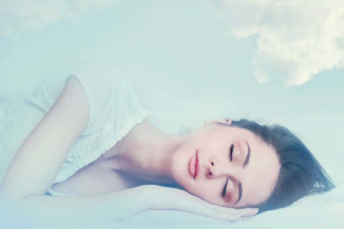 kuriose Träume - träumende Frau