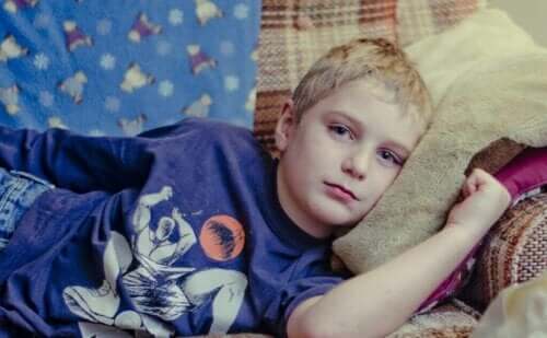 Hinter einer internalisierenden Symptomatik stecken Angststörungen und Depressionen