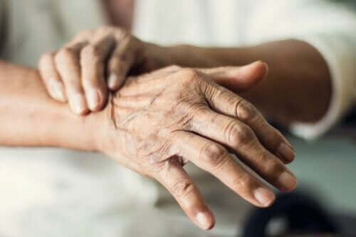 Der Tremor ist ein typisches Symptom bei Parkinson