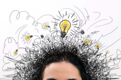 Rasende Gedanken - Gehirn mit Glühbirnen