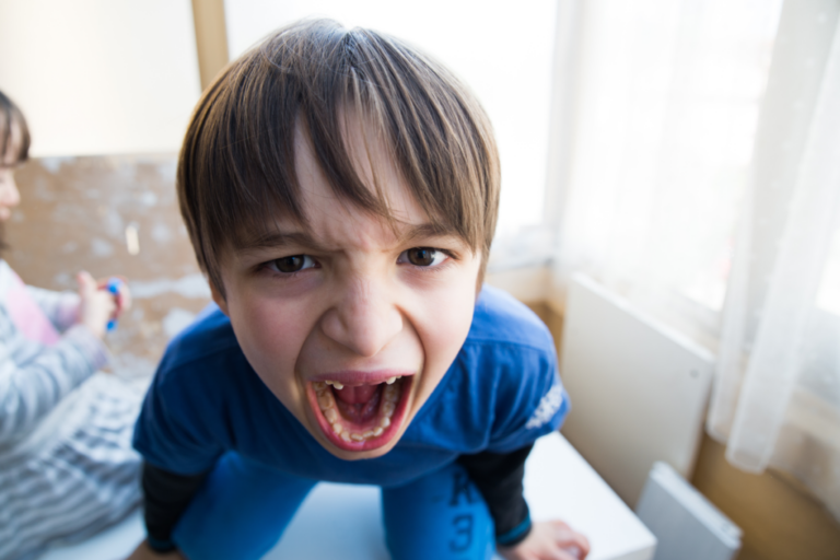 Was tun, wenn Kinder wütend und bockig werden?