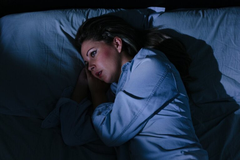 Denkst du vor dem Schlafen an deine Sorgen? Erfahre mehr über die möglichen Ursachen