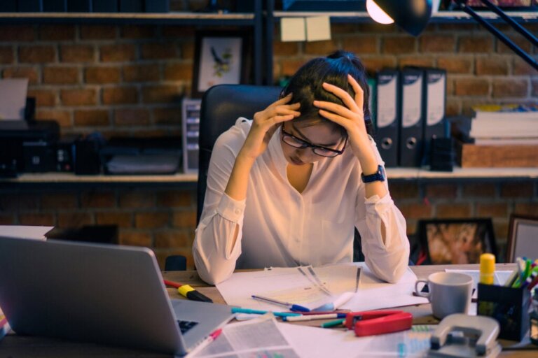 Arbeitsbedingter Stress und seine Ursachen