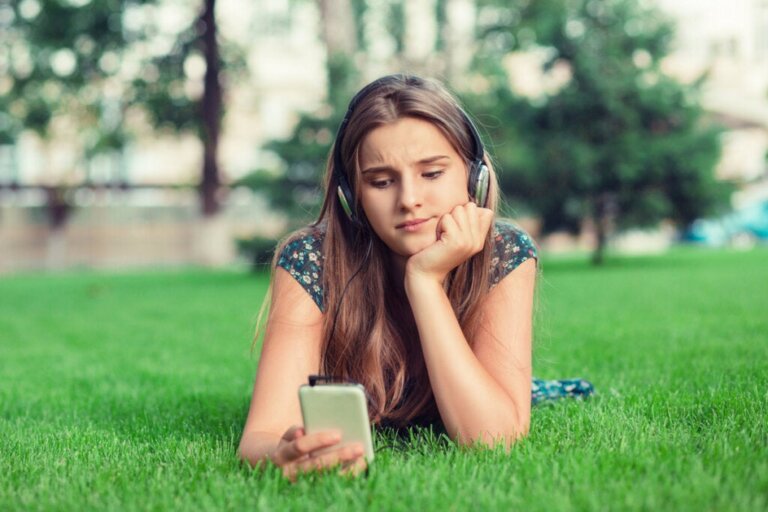 Was würde passieren, wenn junge Menschen kein Handy hätten?