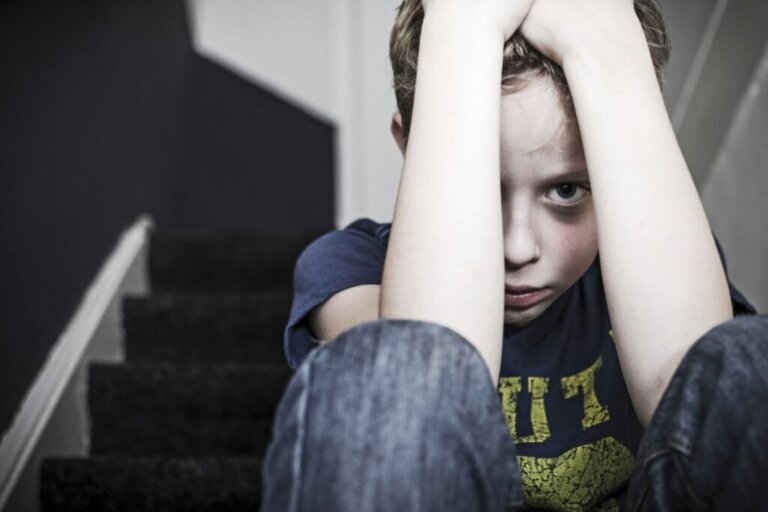 Bindungsforschung: Unsicherer Bindungsstil und Kindesmissbrauch