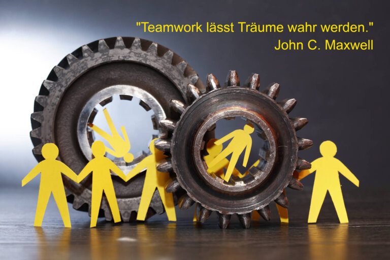 Teamarbeit: 22 inspirierende Zitate für eine effektive Zusammenarbeit
