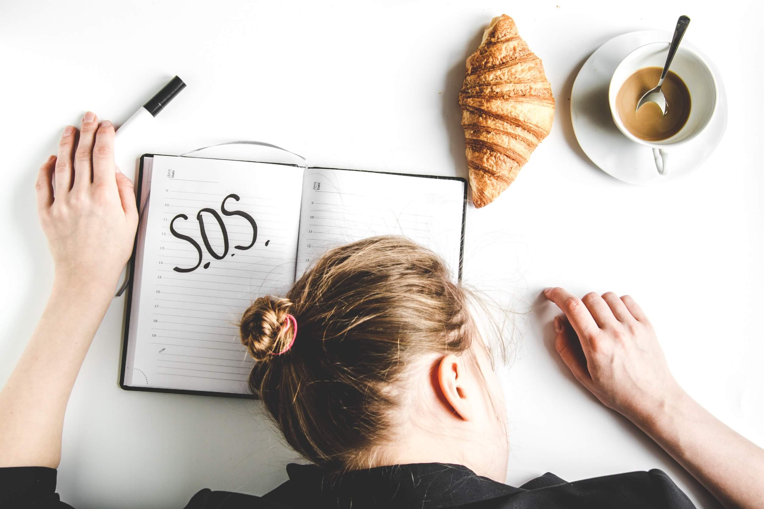 Erschöpfung durch Studium und Job